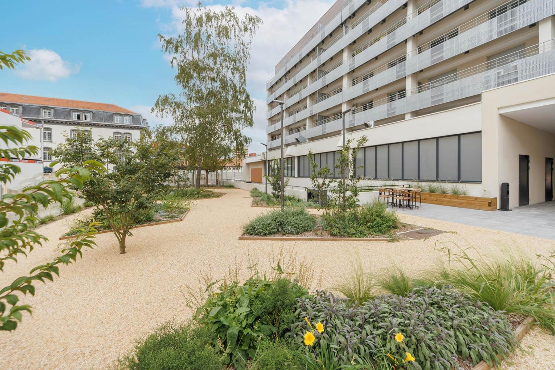 Ovelia Clermont-Ferrand - Le Puy Des Olivines Exterior foto